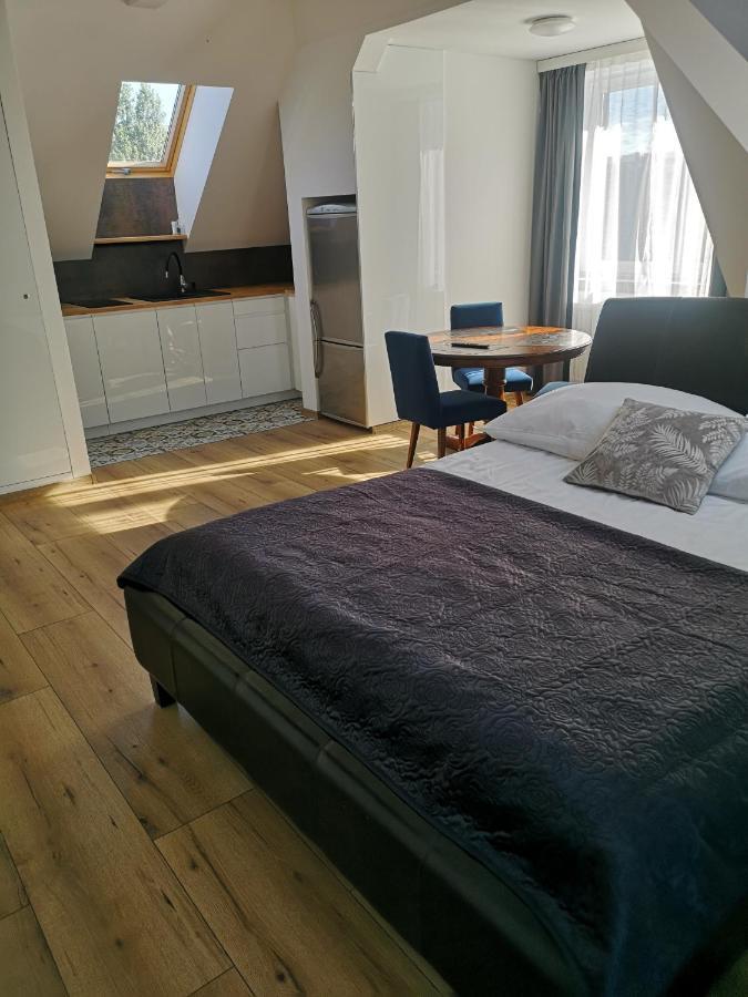 Apartamenty Lawendowy Zakatek 7 Ополе Екстериор снимка